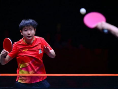 “蒯曼险胜孙颖莎，11比8演绎精彩对决”