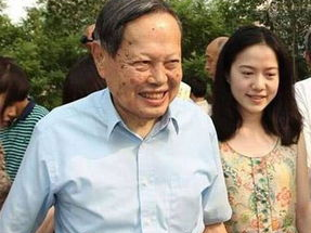 深情追忆：翁帆笔下的杨振宁传奇人生