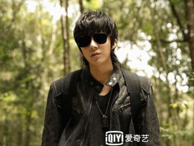 刘宇宁深陷“狼塑”漩涡：揭秘网络迷思下的明星困境