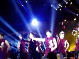 跨年狂欢夜：璀璨星光下的音乐盛宴